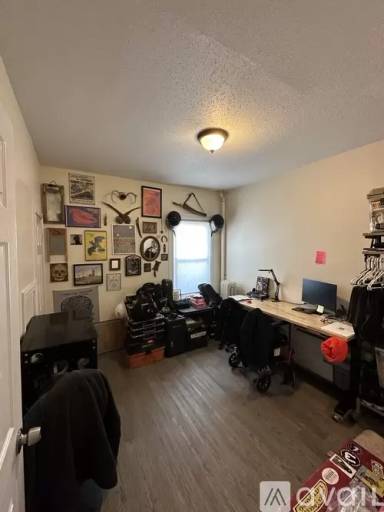 Main picture of 117 Hanover St