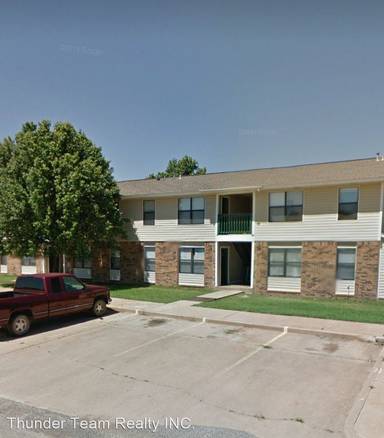 Main picture of 716 S County Line Rd