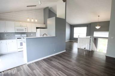 Main picture of 2712 Mesa St