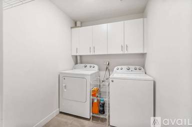 Main picture of 436 S Virgil Ave