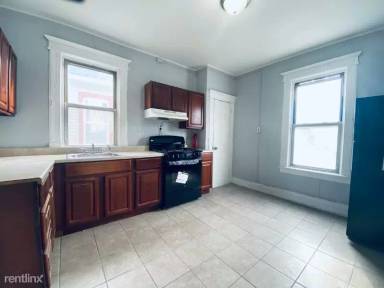 Main picture of 105 Brown Pl