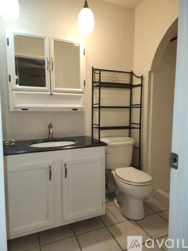 Main picture of 1012 Whitehall Dr