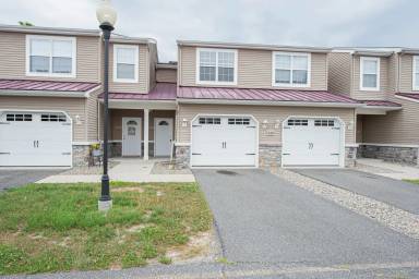 Main picture of 438 Parkview Ct