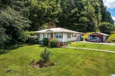 Main picture of 1630 Springville Blvd