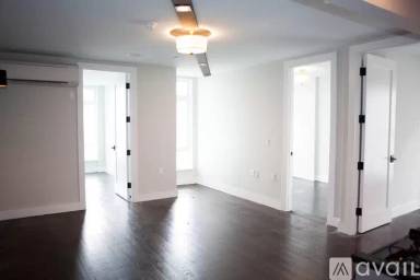 Main picture of 690 Bushwick Ave