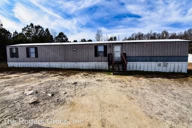 Main picture of 390 S Chavis Rd