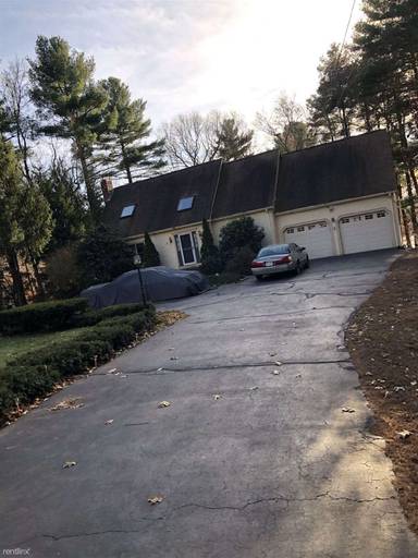 Main picture of 147 Creek St