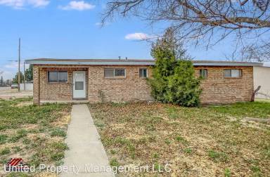 Main picture of 1911 Solana Rd