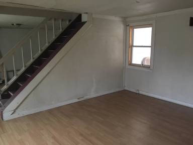 Main picture of Second St