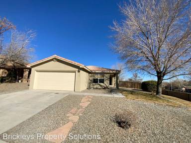 Main picture of 5301 Fossil Ridge Pl NW