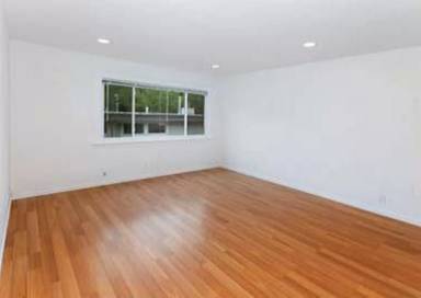 Main picture of 300 Poplar St