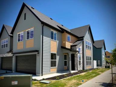 Main picture of 2721 W 2775 N