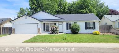 Main picture of 2542 N Morello Ave
