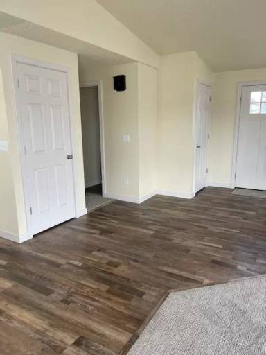 Main picture of 1002 E Missoula Ave