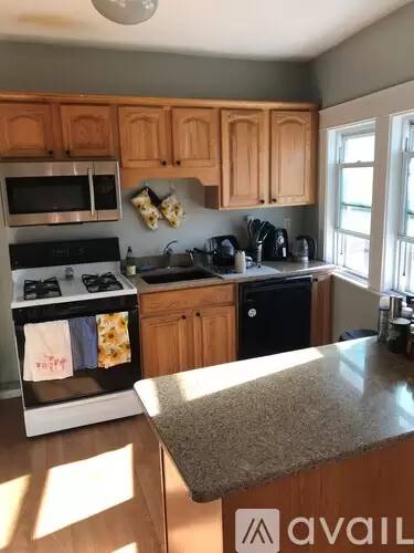 Main picture of 1504 Commonwealth Ave