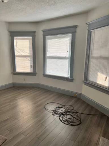 Main picture of 188 6th St