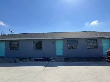 Main picture of 1715 Florence Ave