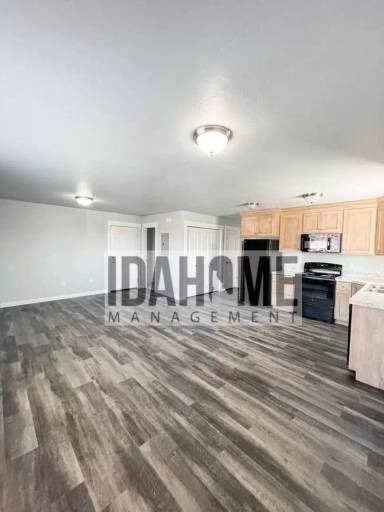 Main picture of 1258 Sawtooth St