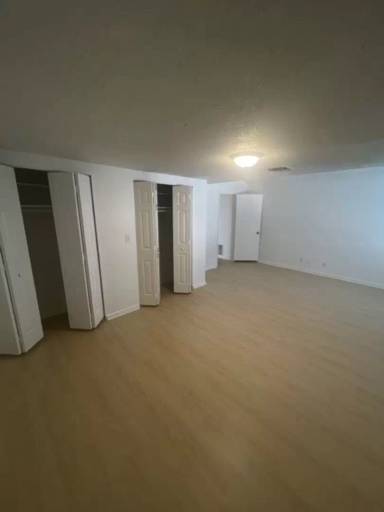 Main picture of 2270 W New Haven Ave