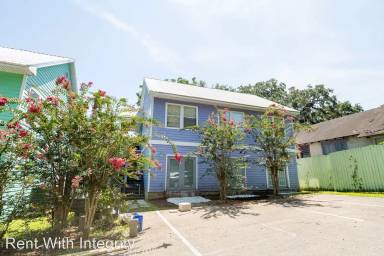 Main picture of 1516 S Adams St