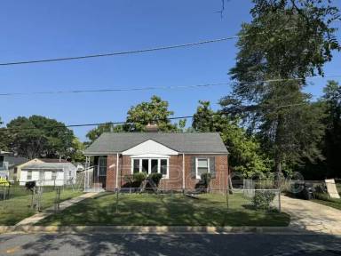 Main picture of 5716 Davey St