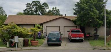 Main picture of 2444 SE 53rd Ave