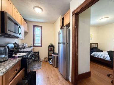 Main picture of 146 Webster Ave