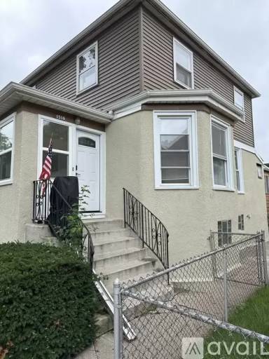 Main picture of 1516 Lee St