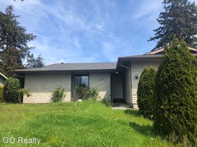 Main picture of 790 NW Hiyu Dr