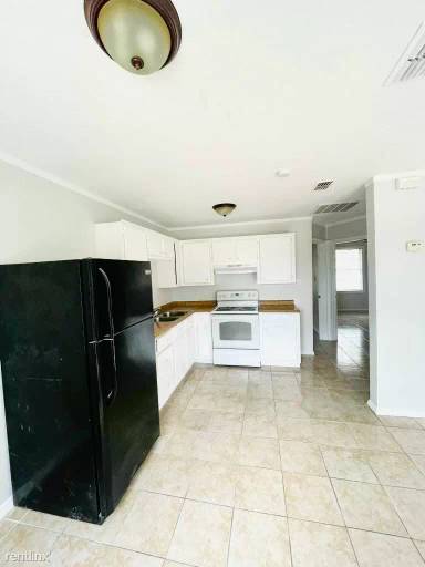 Main picture of 3801 N Inspiration Rd