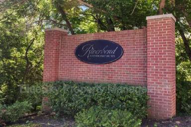 Main picture of 260 Riverbend Dr