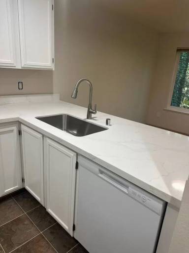 Main picture of 10915 NE 128th St