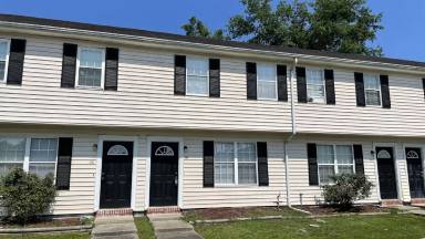 Main picture of 1100 Pineland Avenue