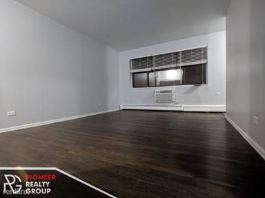 Main picture of 6021 N Winthrop Ave