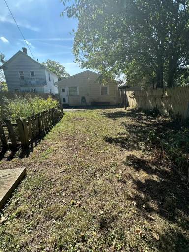 Main picture of 1714 Georgia Ave