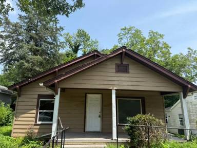 Main picture of 1033 Asheboro St