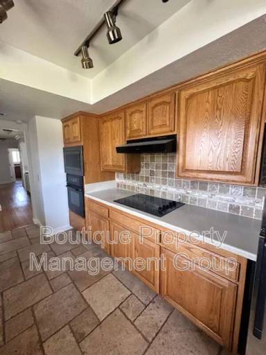 Main picture of 12551 Bubbling Well Rd