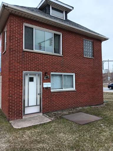 Main picture of 5650 Indianapolis Blvd