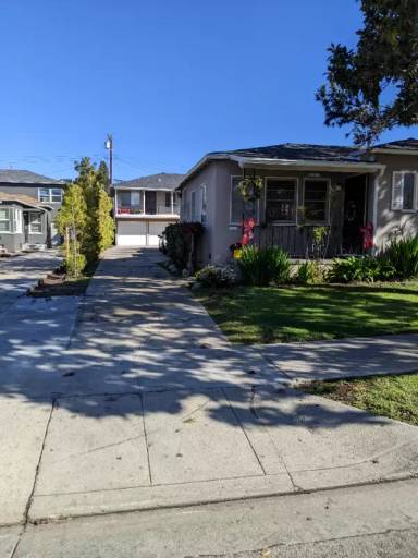 Main picture of 3860 1/2 Huron Ave