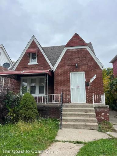Main picture of 15030 Strathmoor St