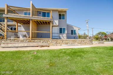 Main picture of 105 W Pearl St