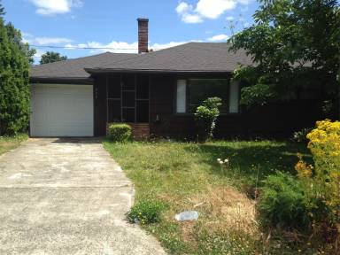 Main picture of 428 NE 167th Pl