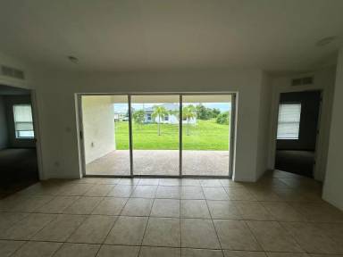 Main picture of 2904 NE 1st Ave