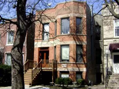 Main picture of 1230 W Roscoe St