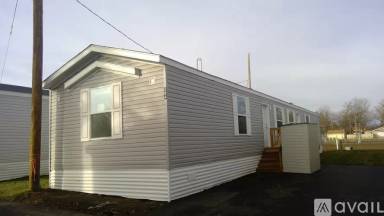 Main picture of 2501 Lowry Ave NE