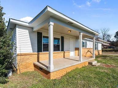 Main picture of 5624 Oakwood Rd NW
