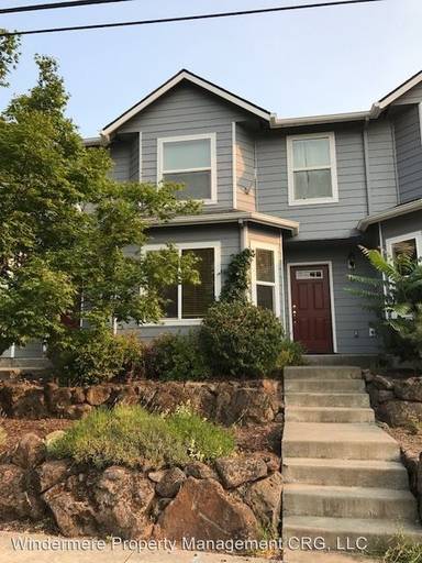 Main picture of 182 Overlanders Dr