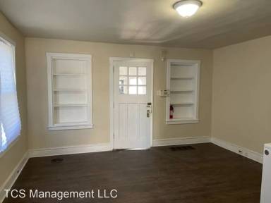 Main picture of 2529 S Dewey St