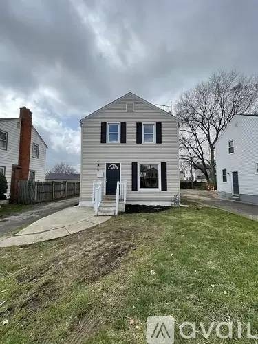 Main picture of 1751 Forest St