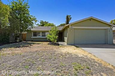 Main picture of 5630 Meadow Park Way